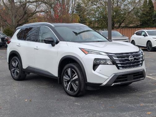 2025 Nissan Rogue SL