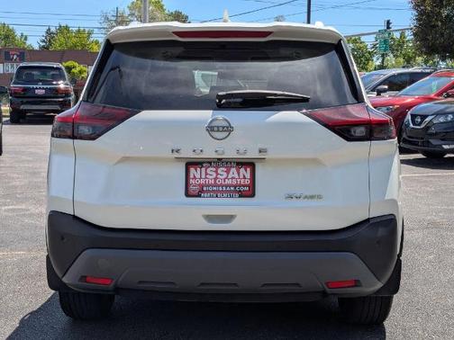 2022 Nissan Rogue SV