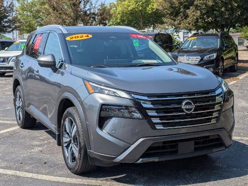 2024 Nissan Rogue SL