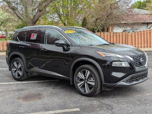 2022 Nissan Rogue SL
