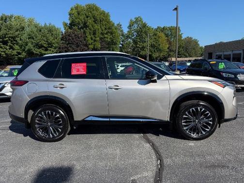 2024 Nissan Rogue Platinum