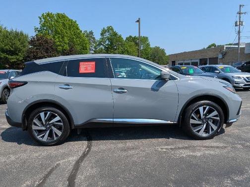 2024 Nissan Murano SL