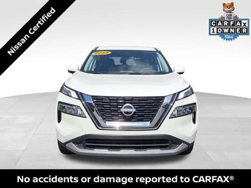 White 2023 Nissan Rogue SV