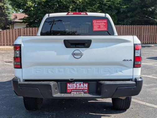 2024 Nissan Frontier S