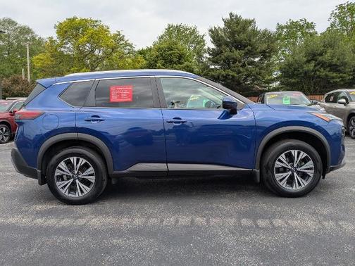 2022 Nissan Rogue SV