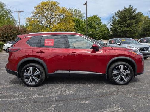 2024 Nissan Rogue SL