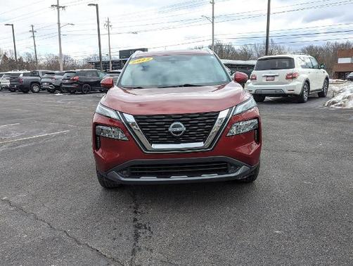 2022 Nissan Rogue SL