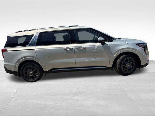 Ivory Silver 2026 Kia Carnival SX
