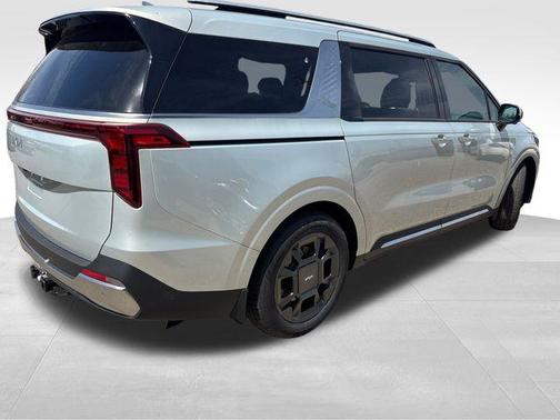 Ivory Silver 2026 Kia Carnival SX