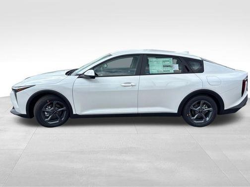 Snow White Pearl 2026 Kia K4 LXS