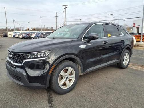 2022 Kia Sorento LX