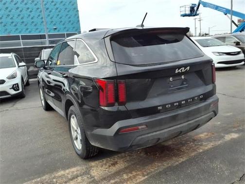 2022 Kia Sorento LX