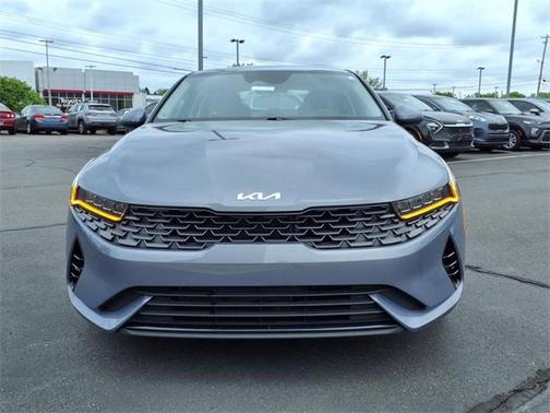 2022 Kia K5 LXS