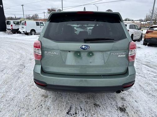 2016 Subaru Forester 2.5i Touring