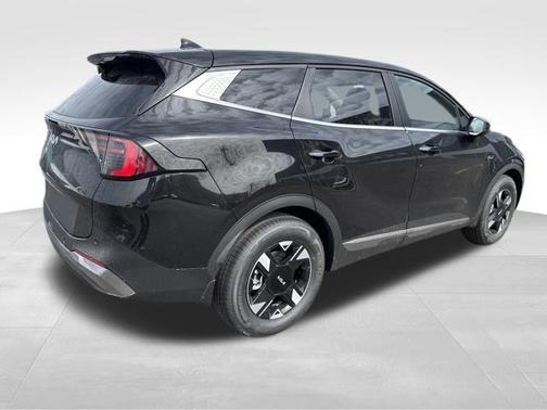 Fusion Orange 2026 Kia Sportage LX