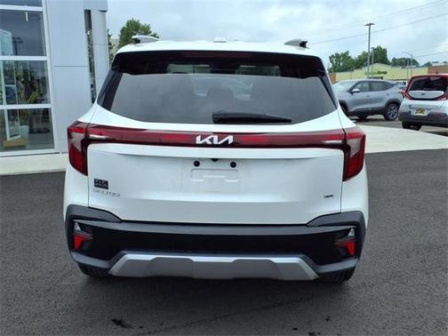 2024 Kia Seltos S