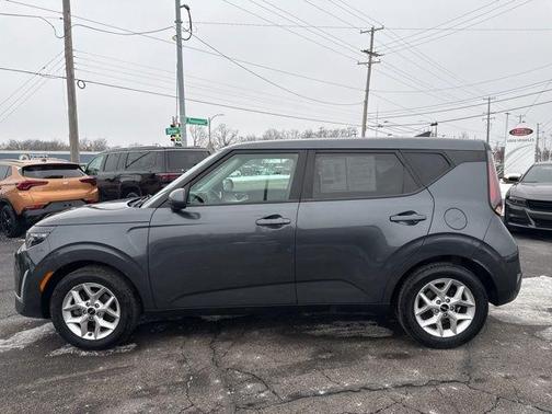 2023 Kia Soul LX