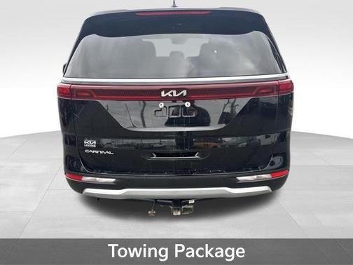 Aurora Black Pearl 2023 Kia Carnival LX