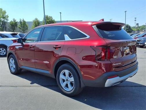2025 Kia Sorento LX