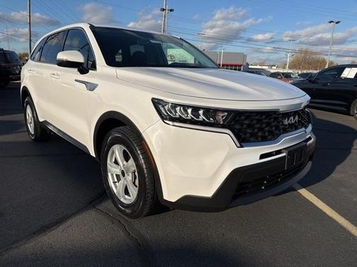2023 Kia Sorento LX