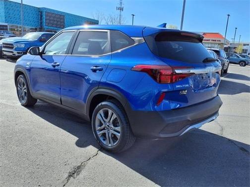 2023 Kia Seltos LX