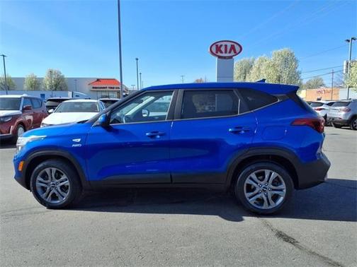 2023 Kia Seltos LX