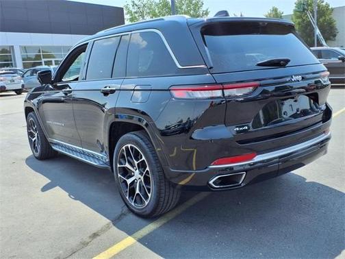 2023 Jeep Grand Cherokee Summit