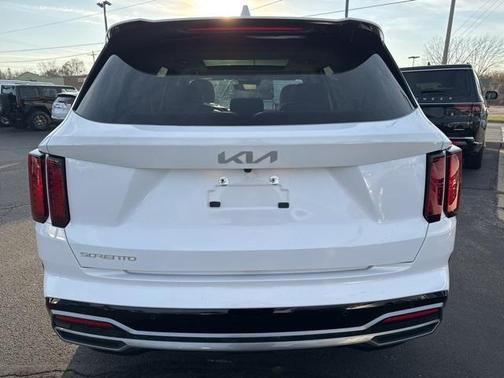 2023 Kia Sorento S