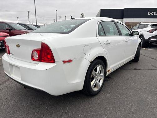 2011 Chevrolet Malibu LS