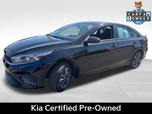 Aurora Black Pearl 2023 Kia Forte LXS