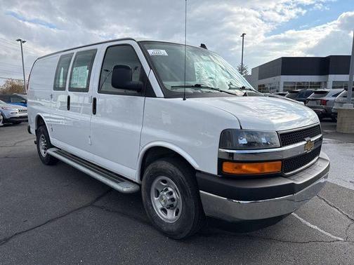 2024 Chevrolet Express 2500 Work Van