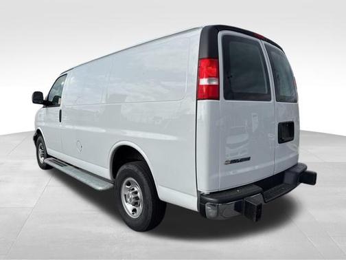 2024 Chevrolet Express 2500 Work Van