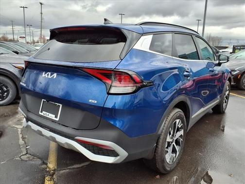 2025 Kia Sportage EX