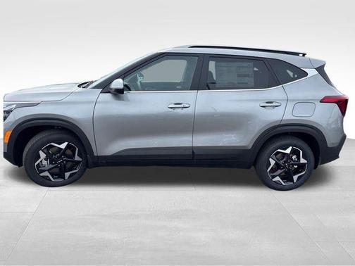 Steel Gray 2026 Kia Seltos EX