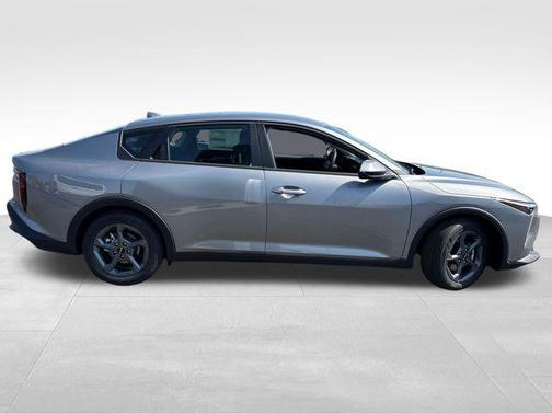 Steel Gray 2026 Kia K4 LXS