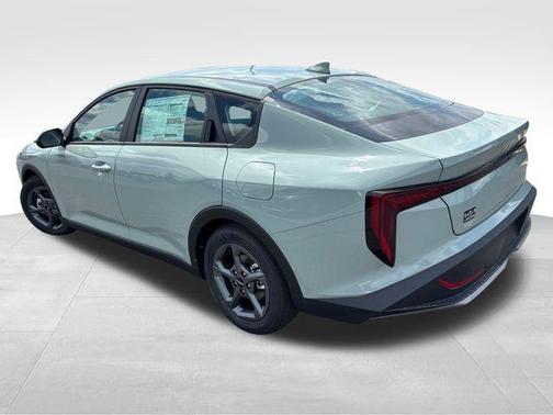 Haze 2026 Kia K4 LXS