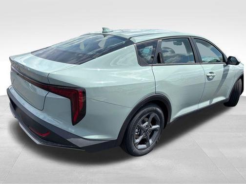 Haze 2026 Kia K4 LXS