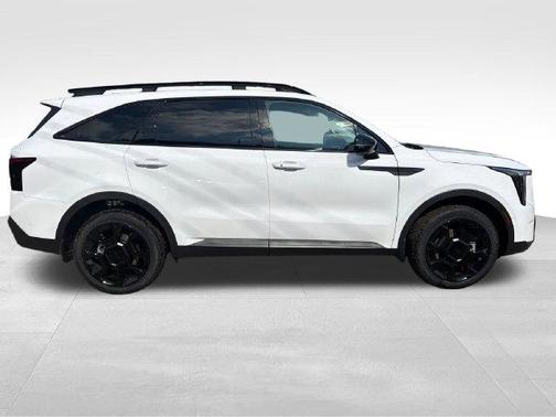 Glacial White Pearl 2026 Kia Sorento X-Line SX