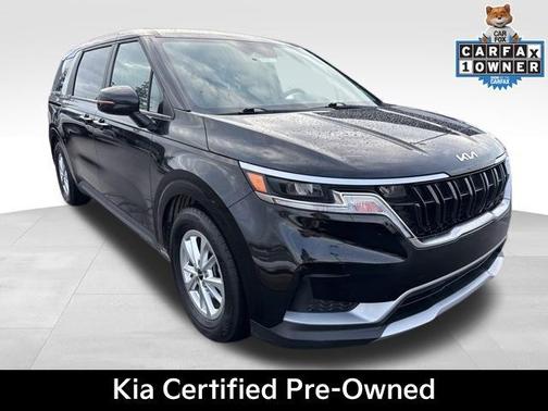 2023 Kia Carnival LX