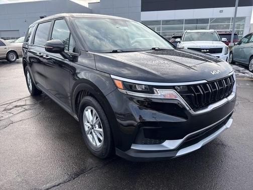 2023 Kia Carnival LX