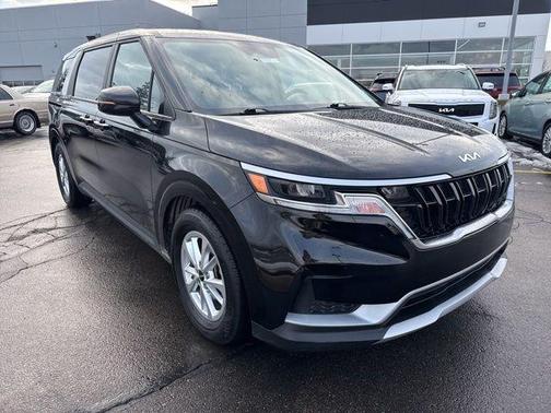 2023 Kia Carnival LX