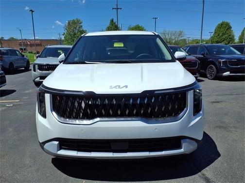 2025 Kia Carnival LXS