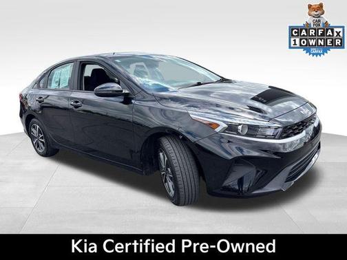 Aurora Black Pearl 2023 Kia Forte LXS