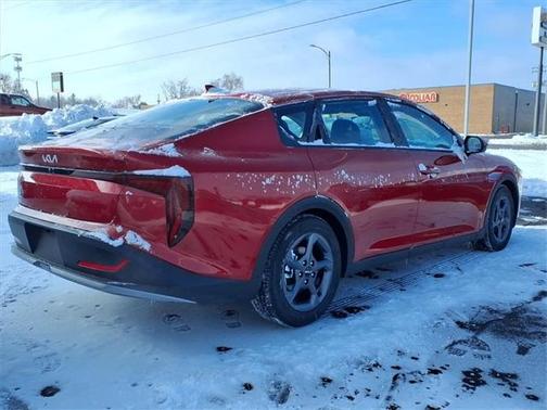 2025 Kia K4 LXS