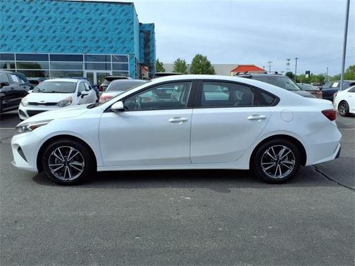 2022 Kia Forte LXS
