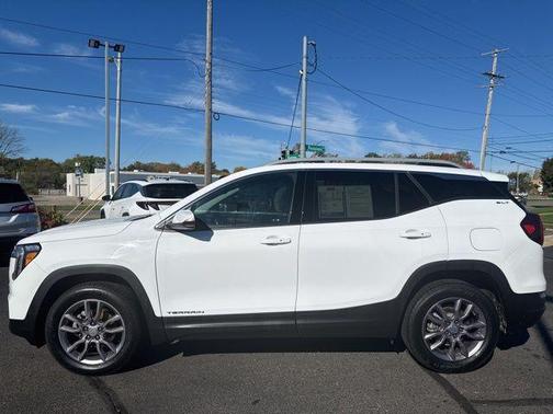 2023 GMC Terrain SLT