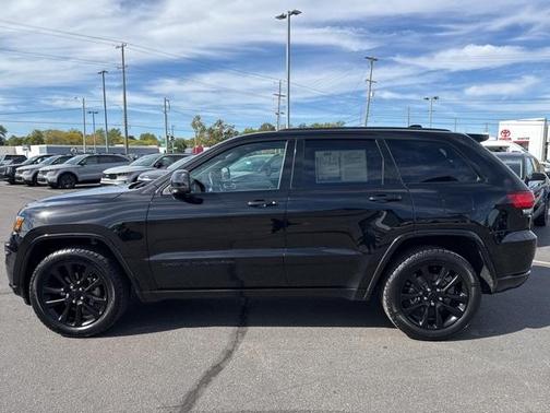 2020 Jeep Grand Cherokee Altitude