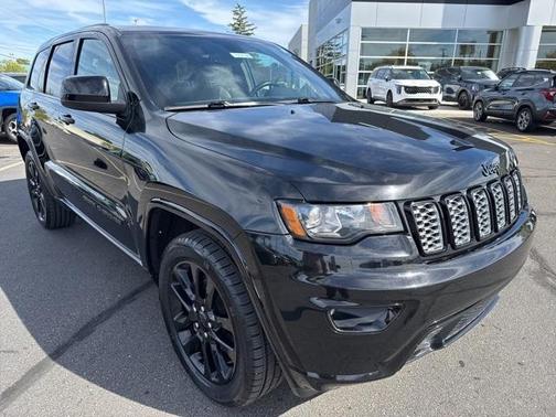 2020 Jeep Grand Cherokee Altitude