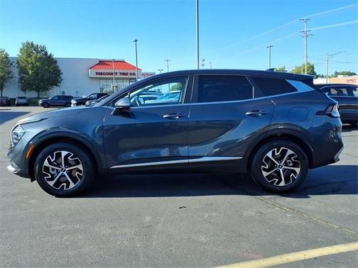 2024 Kia Sportage EX
