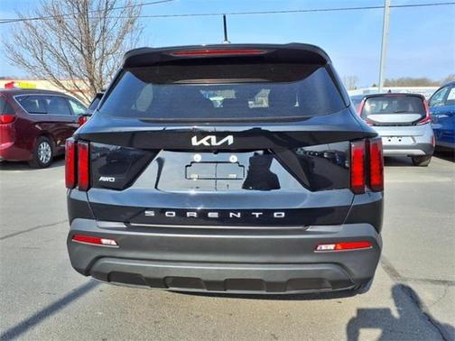 2022 Kia Sorento LX